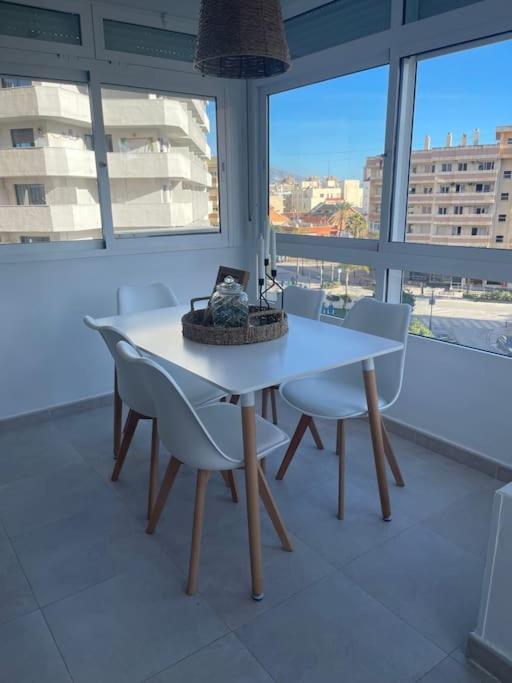 Soleado Y Luminoso Apartamento ฟูเอนฮิโรลา ภายนอก รูปภาพ